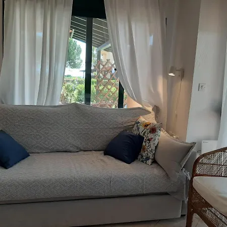 Tetis Seafront Maizonette Дом отдыха Никити