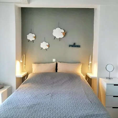 Дом отдыха Tetis Seafront Maizonette *