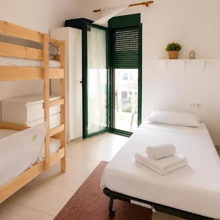 Tetis Seafront Maizonette Никити