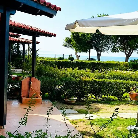 Tetis Seafront Maizonette