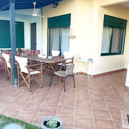 Tetis Seafront Maizonette 別荘 *